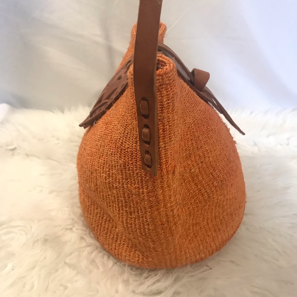 Hand Made Woven Seagrass and Leather Bag - Picture 5 of 6